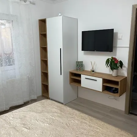 Casa Cu Curte * Năvodari