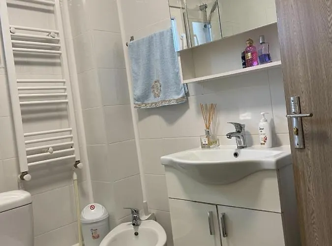 Casa Cu Curte Дом отдыха Нэводари