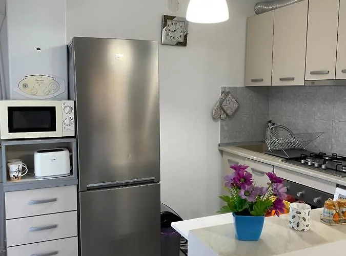 Casa Cu Curte Нэводари